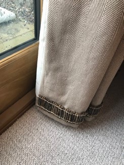 Bottom of curtain